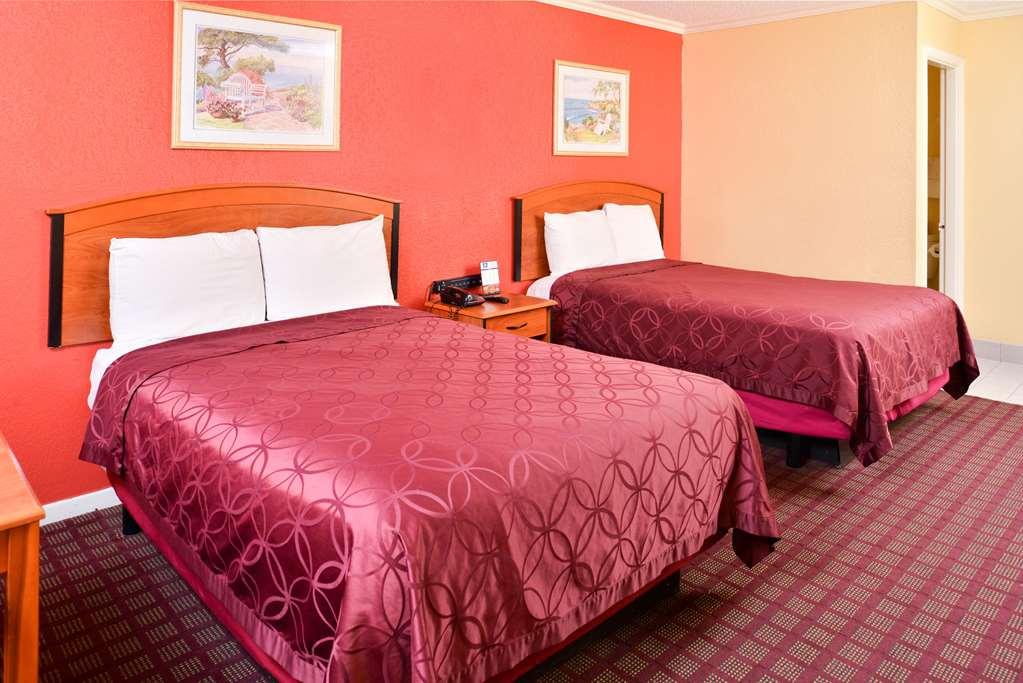 Americas Best Value Inn Buda Kültér fotó
