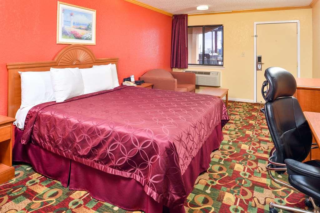 Americas Best Value Inn Buda Kültér fotó