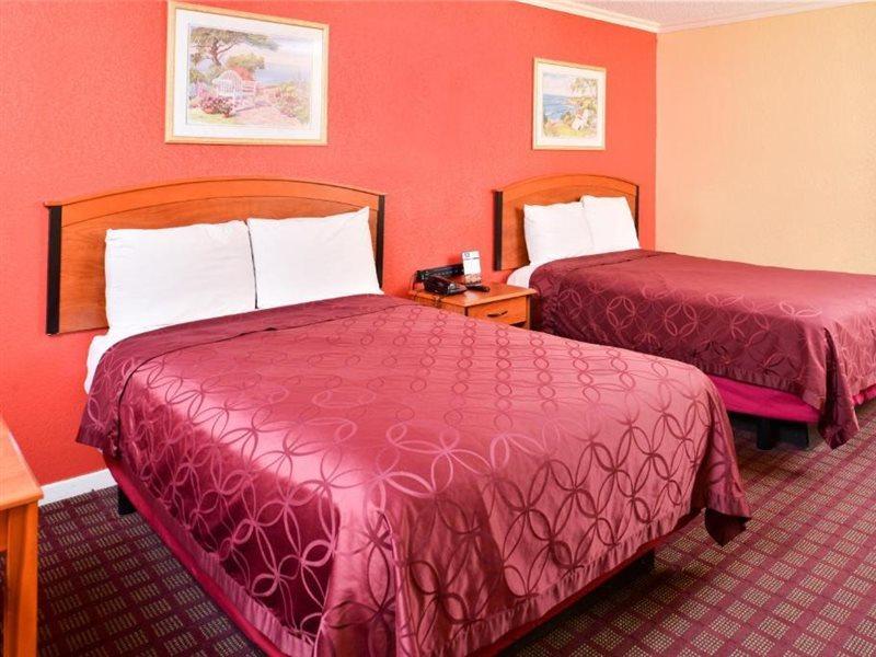 Americas Best Value Inn Buda Kültér fotó