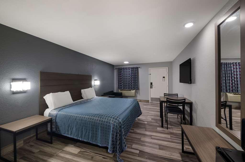 Americas Best Value Inn Buda Szoba fotó