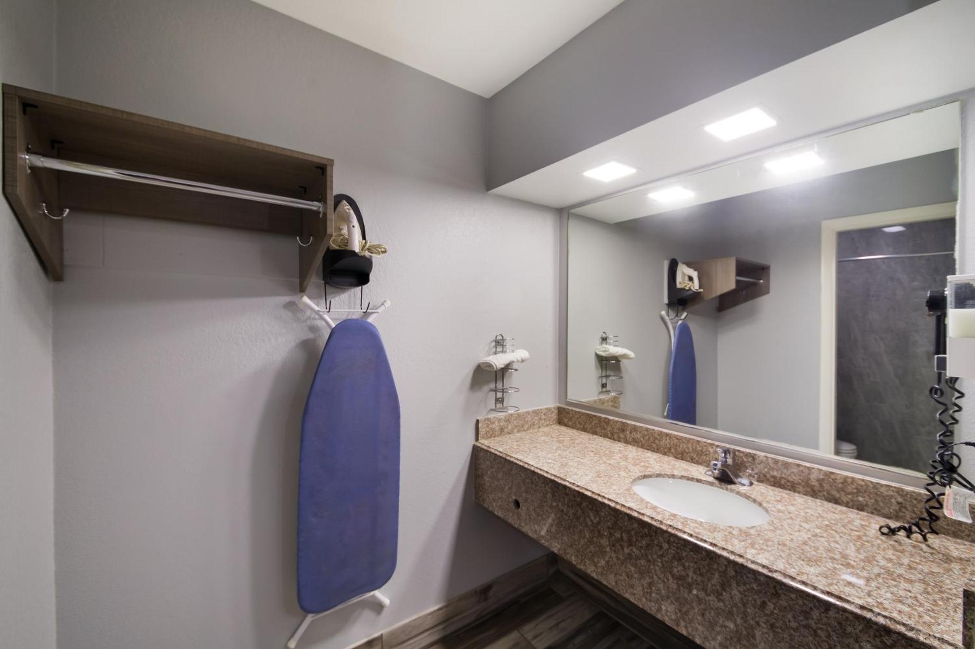 Americas Best Value Inn Buda Kültér fotó