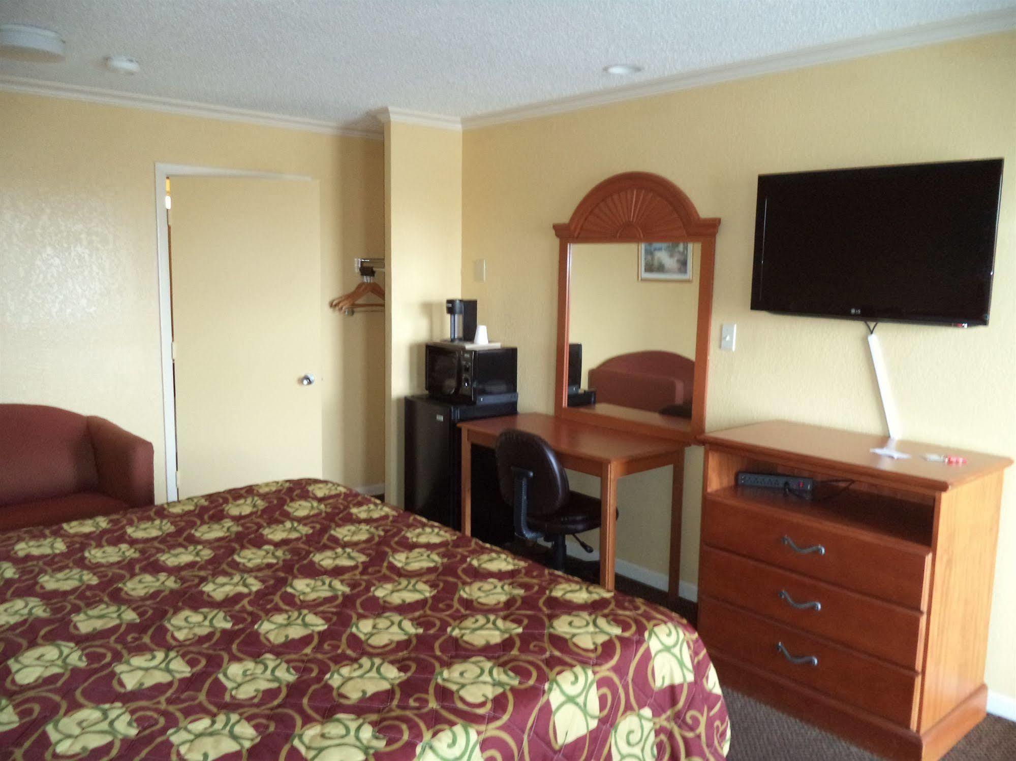 Americas Best Value Inn Buda Kültér fotó
