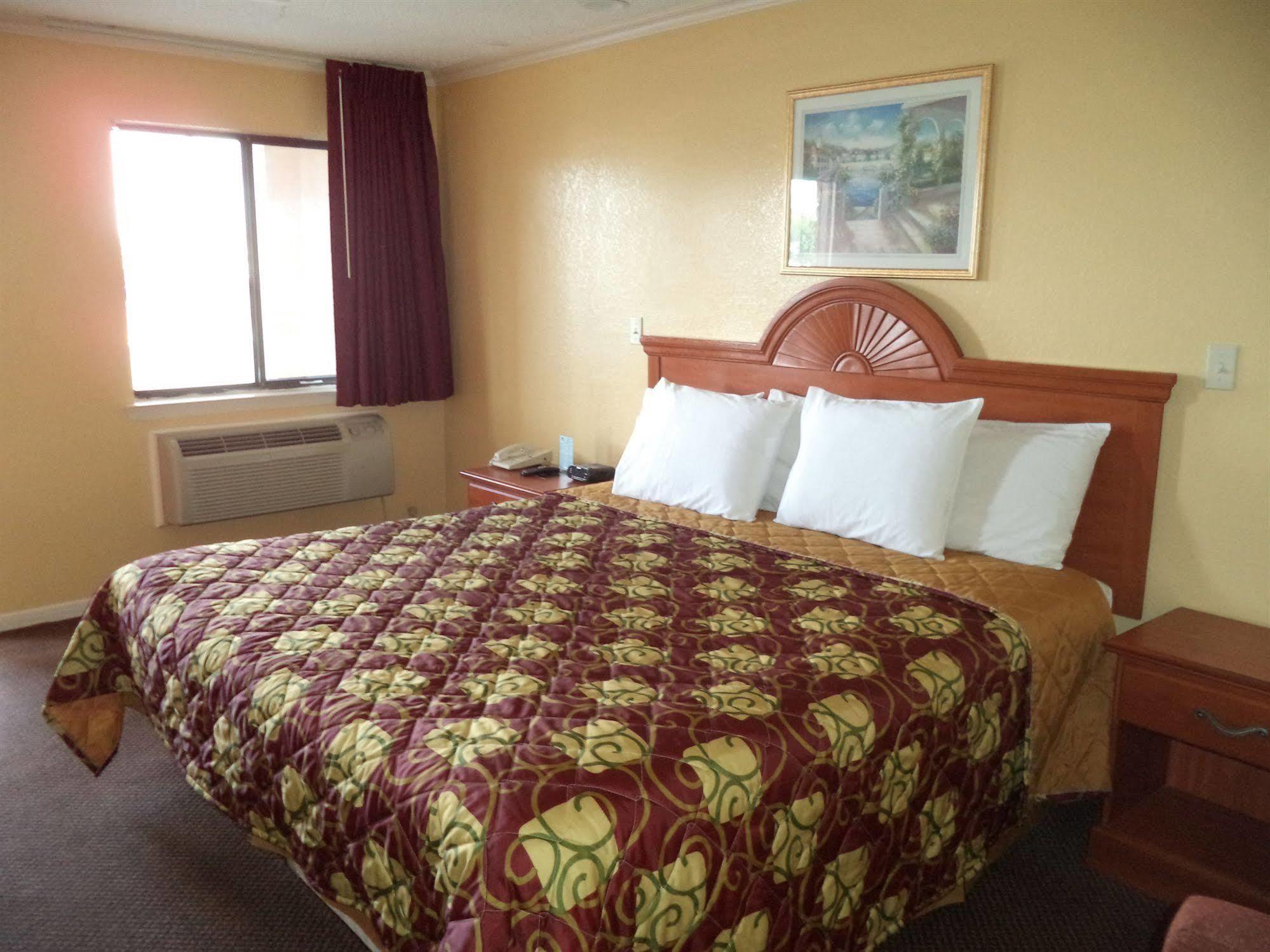 Americas Best Value Inn Buda Kültér fotó